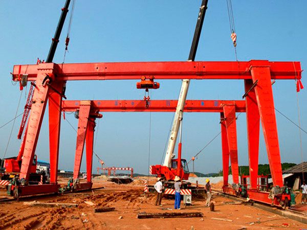 MH电动葫芦门式起重机